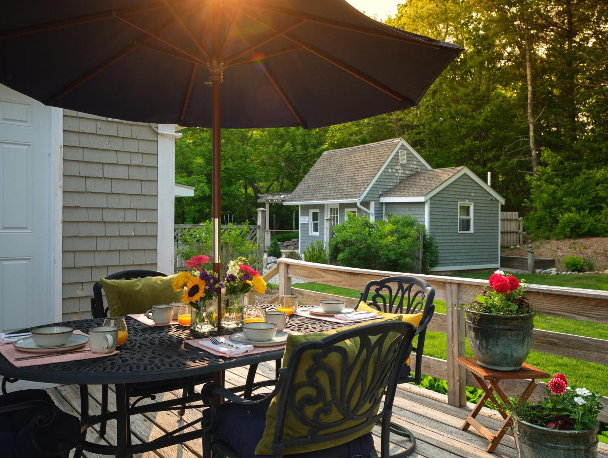 Abbey'S Lantern Hill Inn Ledyard Center Exterior photo